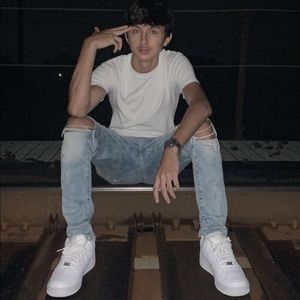 Meet your Posher, Chris